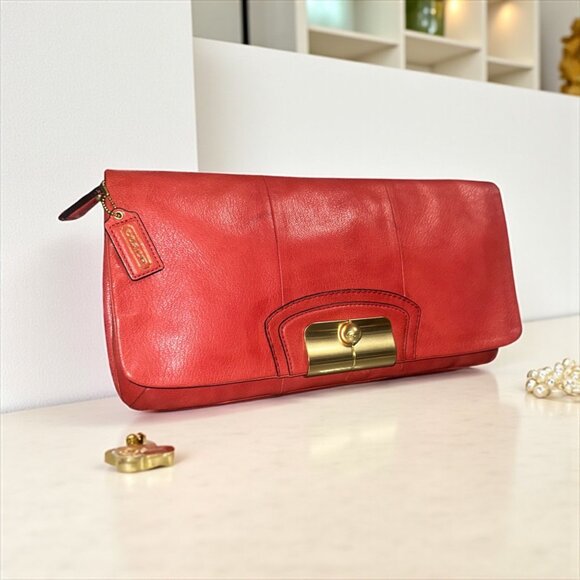 Coach Kristin Large Clutch 14213 Salmon Pink Leather Brass Clasp Handbag + Tag - Picture 1 of 11